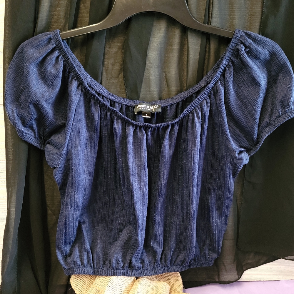 About a girl crop top